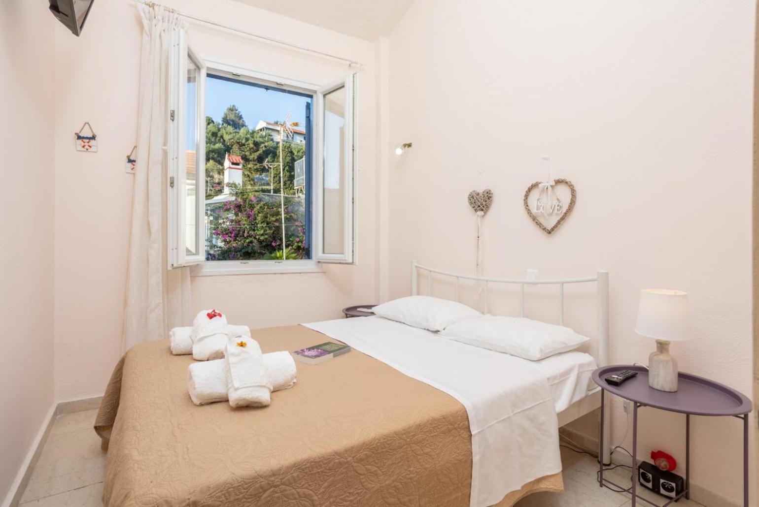 Flora Maisonettes 2 Γάιος Εξωτερικό φωτογραφία